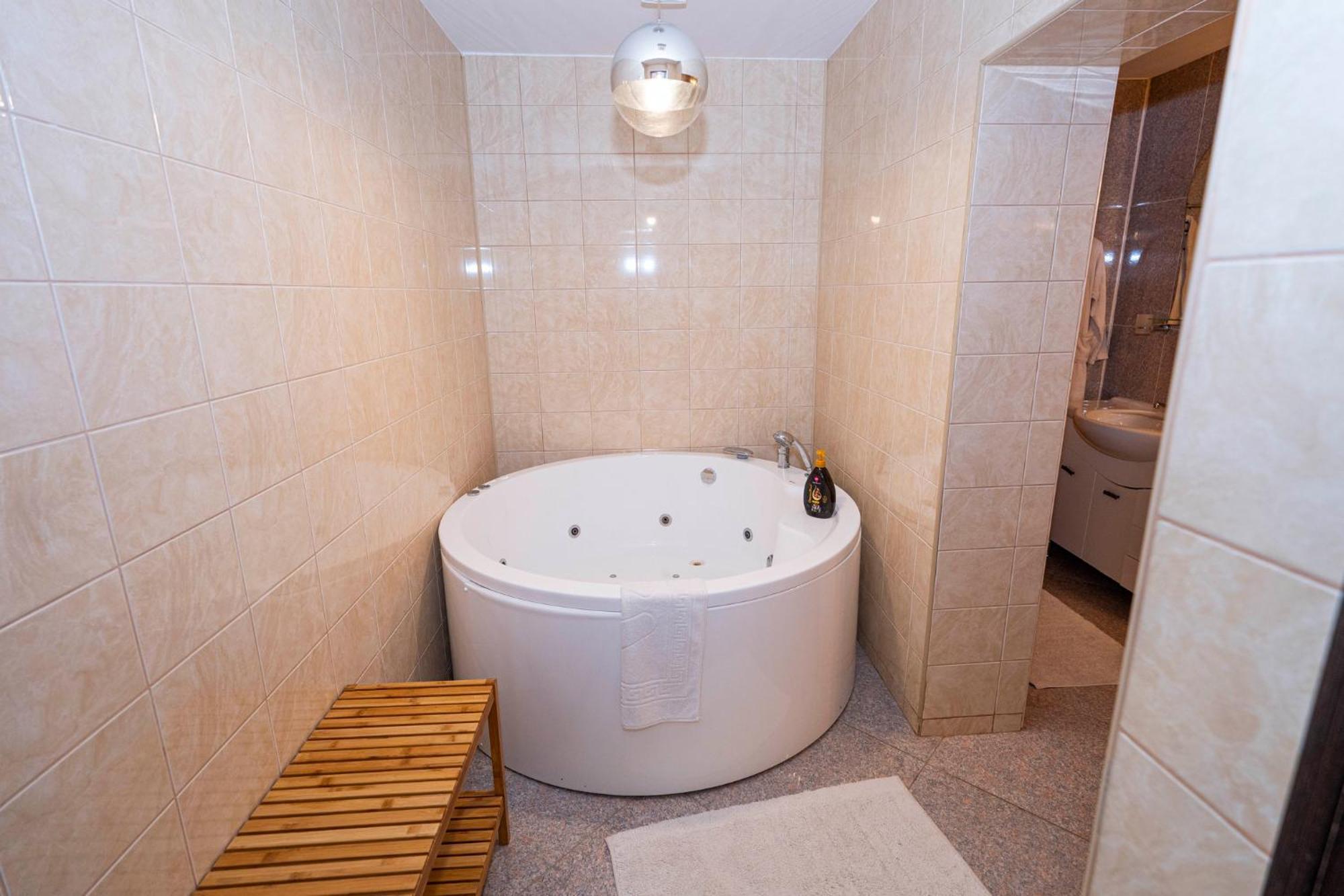 Noblesse Suite Galati  Ngoại thất bức ảnh