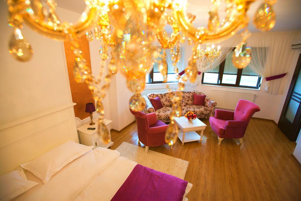 Noblesse Suite Galati  Phòng bức ảnh